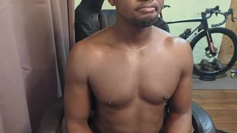 apollodarkmn online show from May 9, 1:12 pm