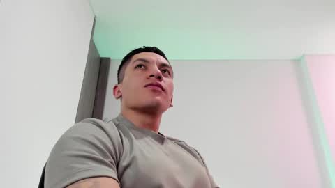 Jonathan online show from May 19, 5:08 pm