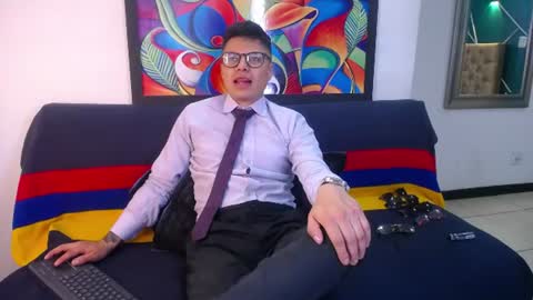 aquilestaylor online show from June 12, 12:47 pm