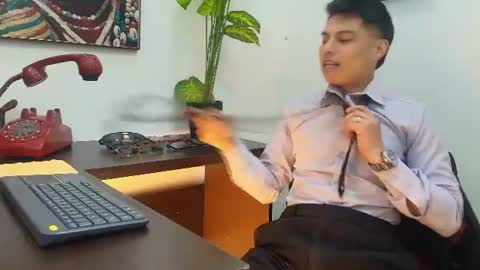aquilestaylor online show from July 14, 12:44 pm