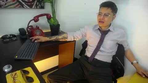 aquilestaylor online show from July 18, 1:05 pm