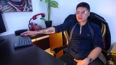 aquilestaylor online show from July 16, 12:45 pm