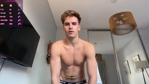 Archie online show from May 15, 7:22 pm