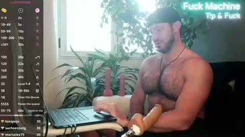 Ariel online show from June 11, 11:52 am