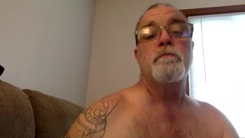 armyguy5311 online show from July 4, 12:08 pm