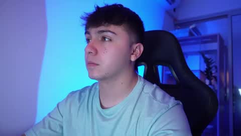 aron__cooper online show from May 6, 1:17 am