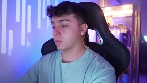aron__cooper online show from May 20, 2:07 am