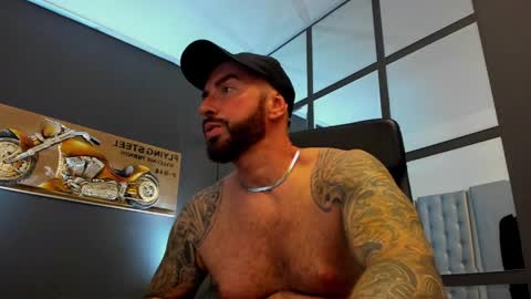 AronGrant online show from June 8, 9:43 am