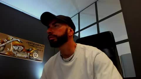 AronGrant online show from June 11, 9:18 am