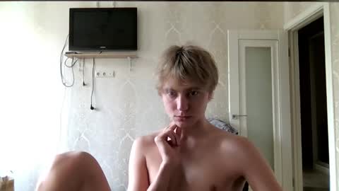 artem228play online show from June 5, 2:38 am