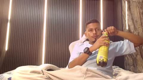 Arthurcock Independent Model online show from July 14, 3:00 am
