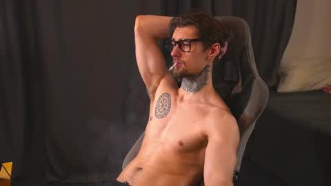 Jerk Machine online show from May 1, 11:46 am