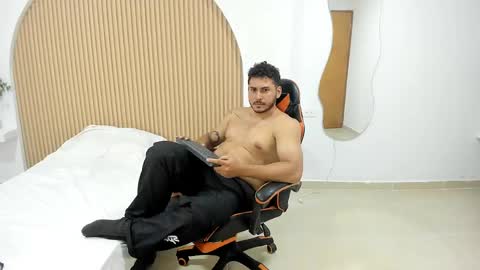 ashlan_king online show from May 8, 2:56 am