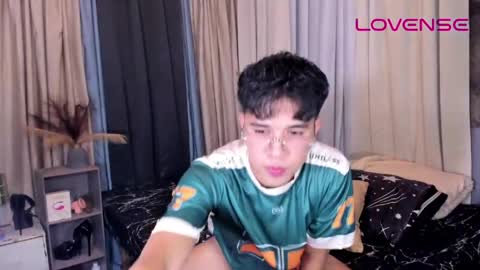 asiancum_peter online show from May 15, 3:04 am