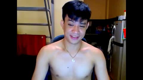 asiandreamboyx online show from May 24, 4:40 am