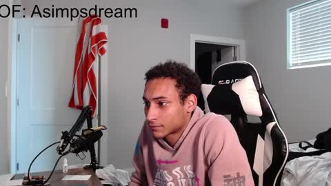 asimpsdream online show from May 12, 10:29 pm