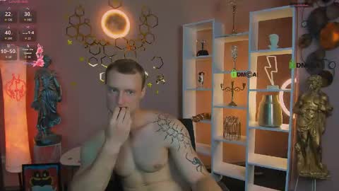 astren online show from June 8, 2:18 pm