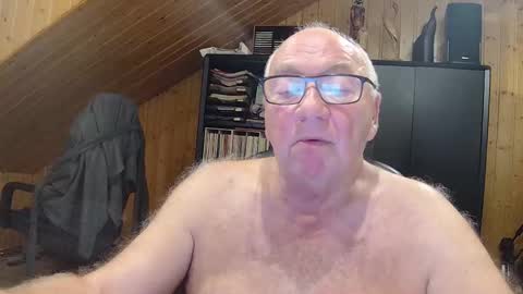 asusandy online show from May 28, 12:52 am