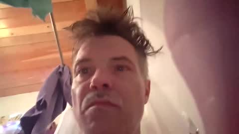 jonnyandrew online show from May 1, 7:49 pm