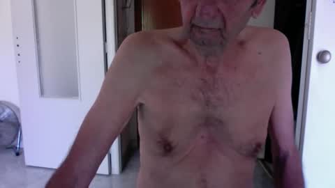 auguste688483 online show from May 9, 8:37 am