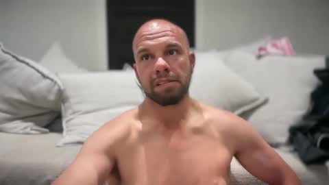 aussieboycal online show from May 16, 12:03 pm