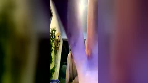 austintoner85 online show from June 12, 9:40 am