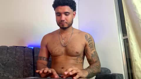 AustinTorres  online show from May 18, 4:07 am