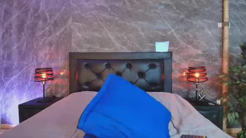 axel_draven online show from May 11, 2:45 pm