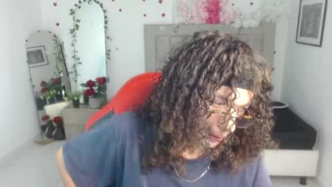 Axel online show from June 9, 1:29 am