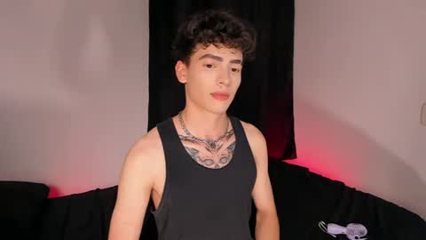Axel online show from June 13, 1:14 am