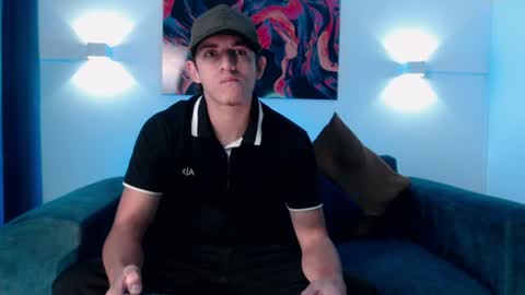 Axel online show from June 20, 6:13 pm