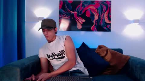 Axel online show from June 18, 6:35 pm