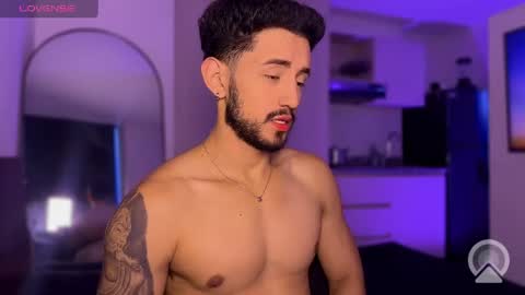 Axel King online show from May 14, 2:26 pm