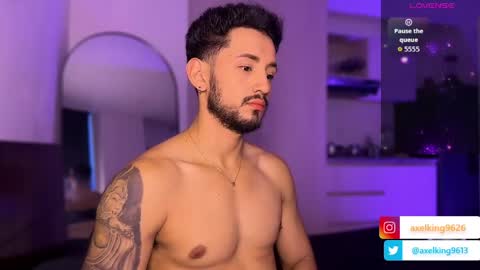 Axel King online show from May 12, 5:10 pm