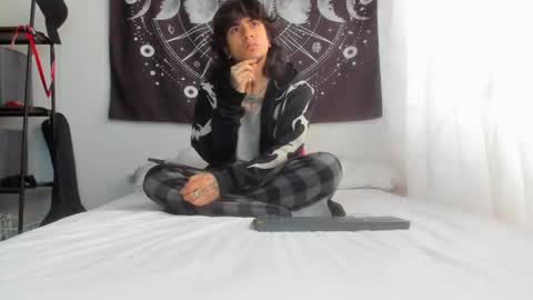 Axel Kush online show from July 2, 12:55 pm