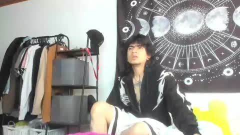 Axel Kush online show from July 17, 1:29 pm