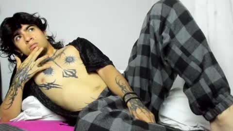 Axel Kush online show from July 7, 10:30 am