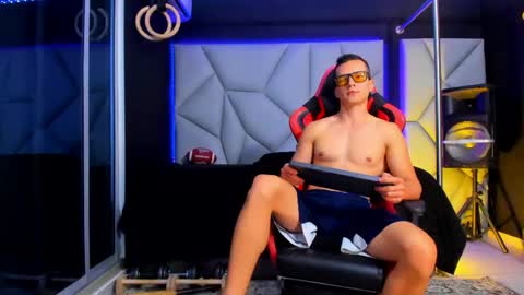 Ayden Miller online show from May 8, 7:31 am