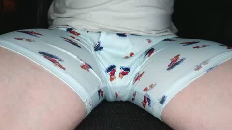 azrul_9 online show from July 3, 2:18 am