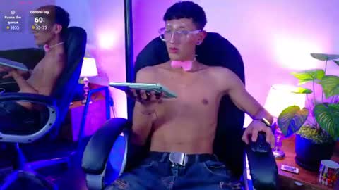 Damian  online show from June 11, 2:33 am
