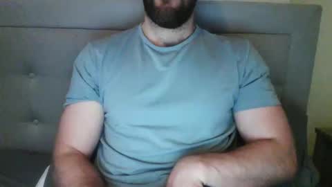 baddboy24777 online show from May 11, 12:23 am