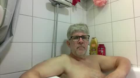 baggelina75 online show from May 19, 7:09 pm