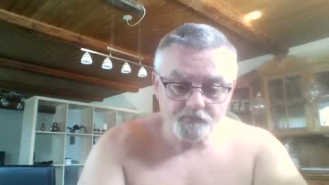 Oldgrumpy12 online show from July 29, 2:16 pm