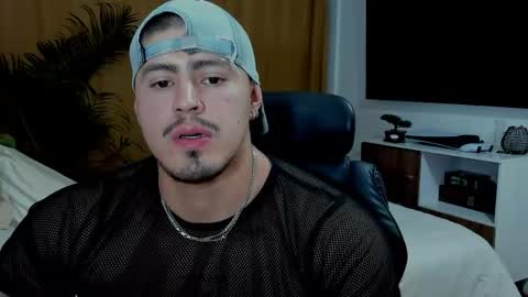 Andres -  online show from May 14, 3:04 am