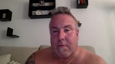 banana5289 online show from June 8, 8:10 pm