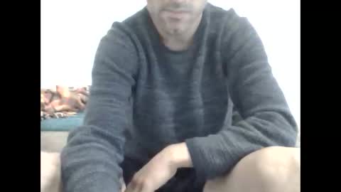 banciuclaudiu87 online show from May 8, 12:27 pm