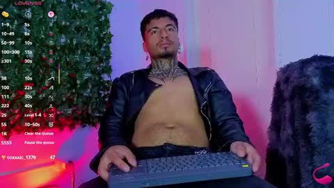 bastian66_ online show from July 13, 2:46 am