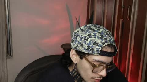 Bastiel online show from May 14, 4:43 am