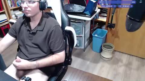 Ricky online show from July 19, 7:31 pm