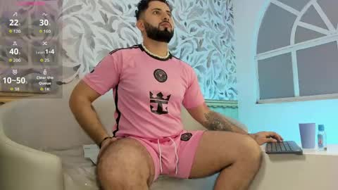 bear_mao_ online show from May 16, 11:19 am